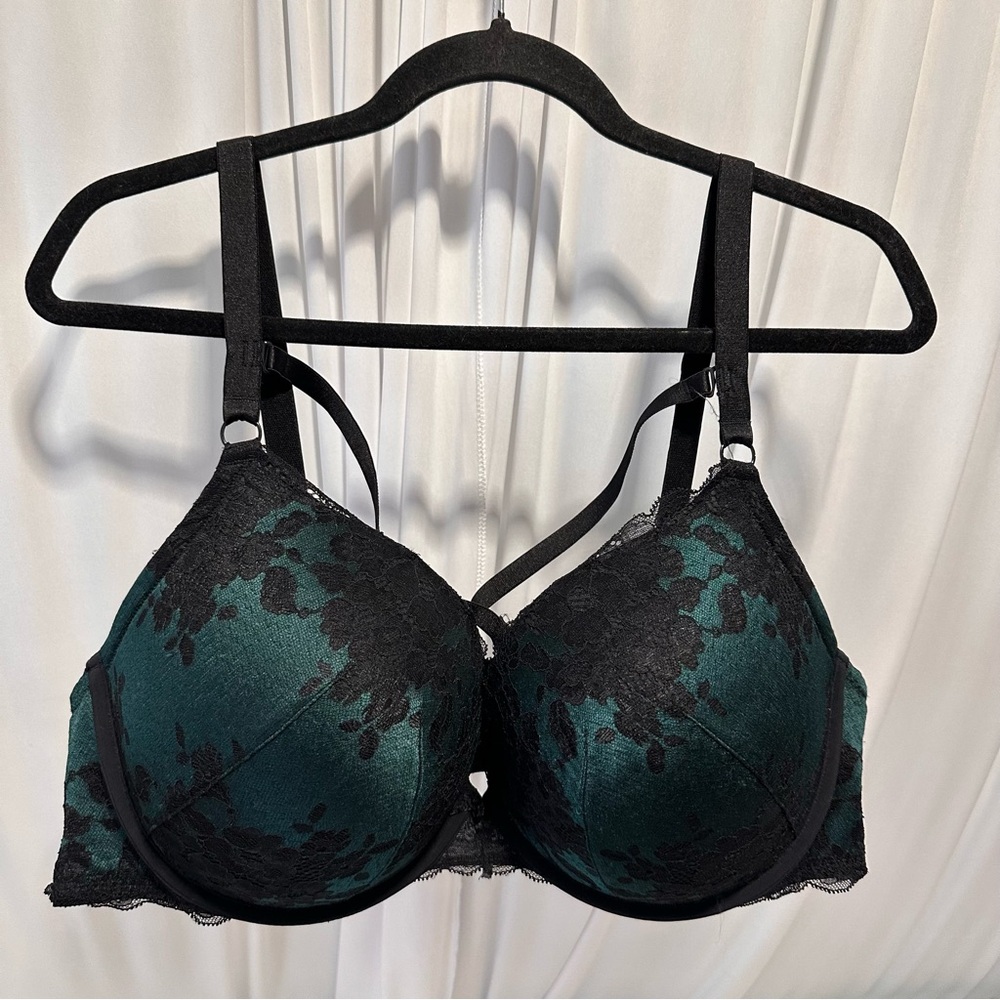 Torrid Women’s Black Lace Overlay Teal T-Shirt Bra